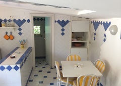 Casa_Calypso_Essecke_mit_Kuechentheke_klein Casa_Calypso_Essecke_mit_Kuechentheke_klein